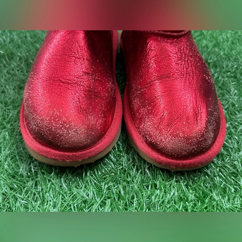 Kid's‎ UGG CLASSIC II METALLIC SPARKLE RED BOOTS- Size  1 #1125372K